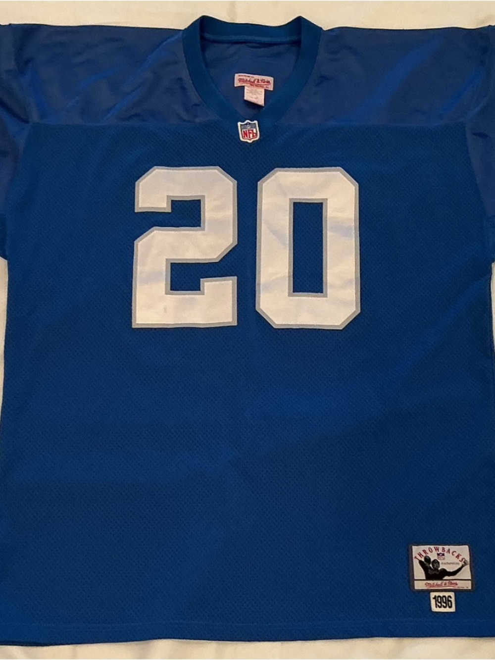 Barry Sanders #20 Detroit Lions NFL Throwback Jersey.